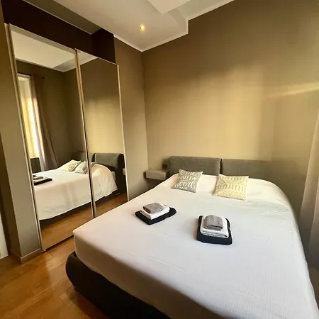 New Luxury Stunning Bilo In The Heart Of Moscova アパート ミラノ